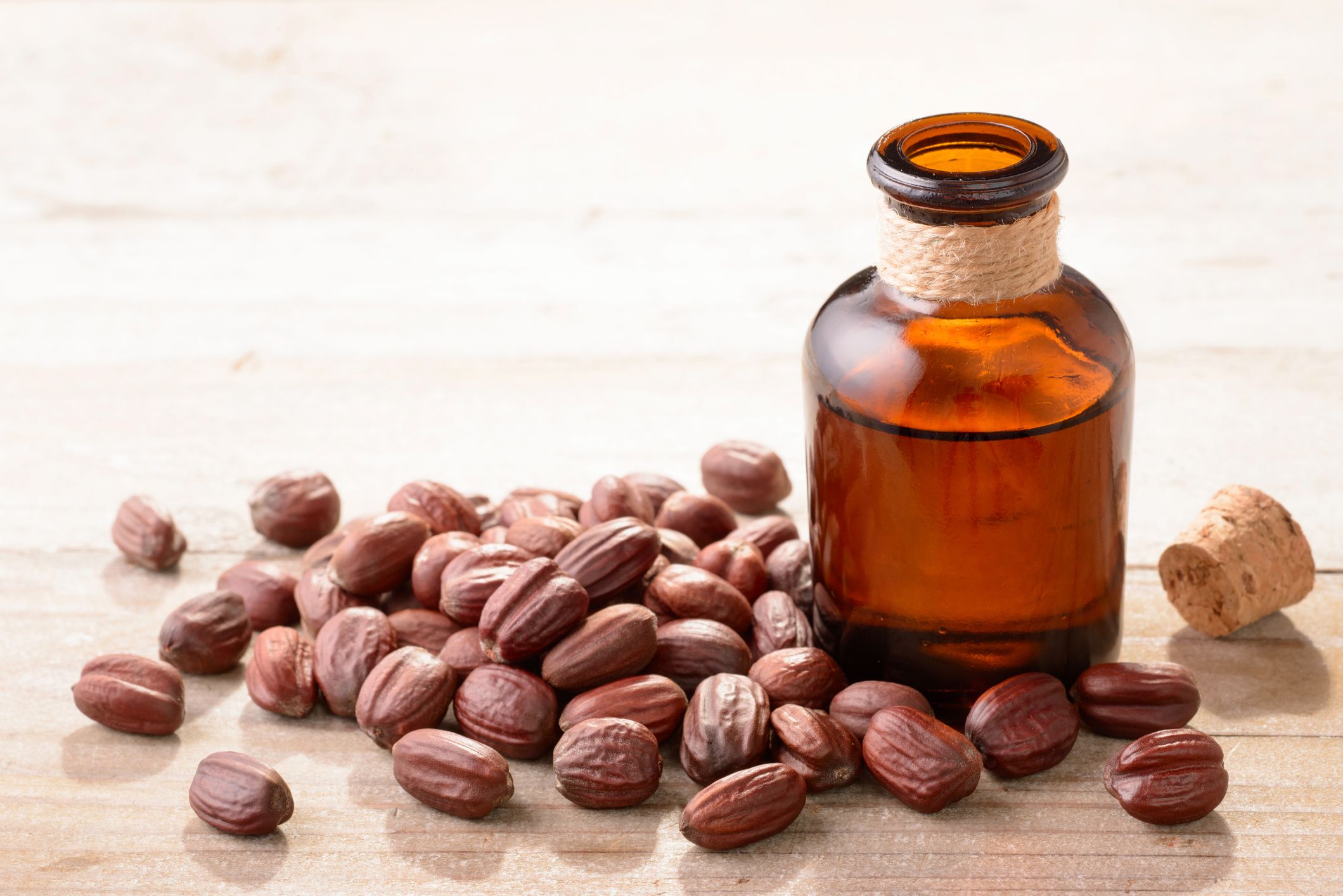 You are currently viewing 100 uses of jojoba oil